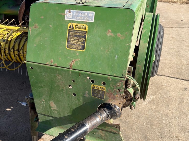 john-deere-336-image-31