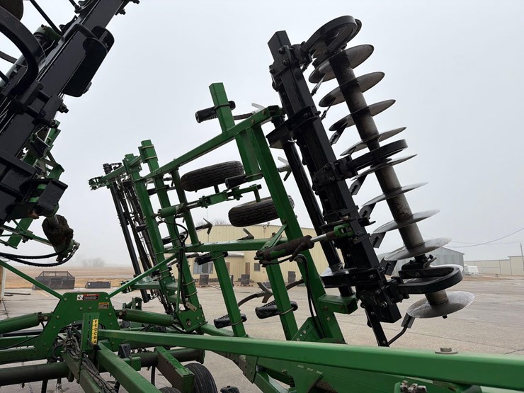 john-deere-726-image-29