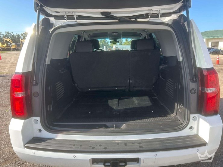 2018-chevrolet-tahoe-image-5