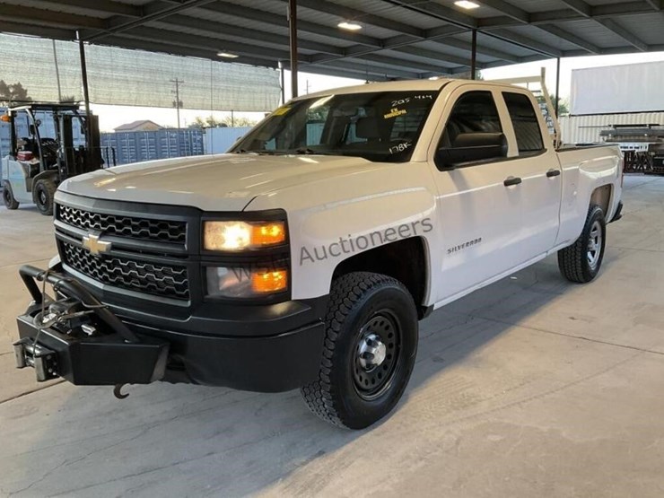 2015-chevrolet-silverado-1500-image-4