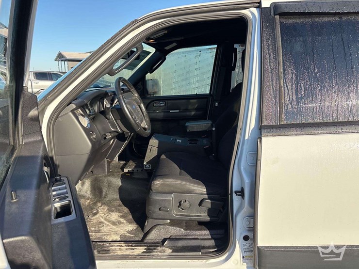 2016-ford-expedition-image-8