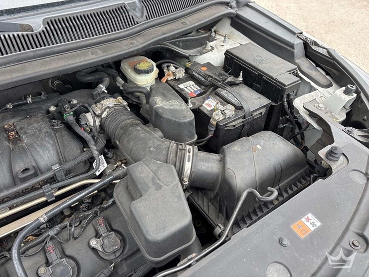 2016-ford-explorer-image-9