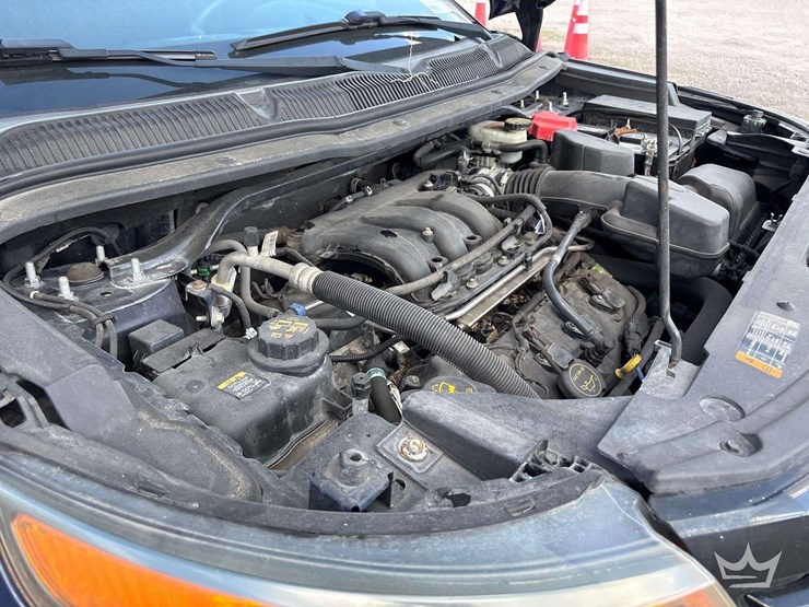 2015-ford-explorer-image-14