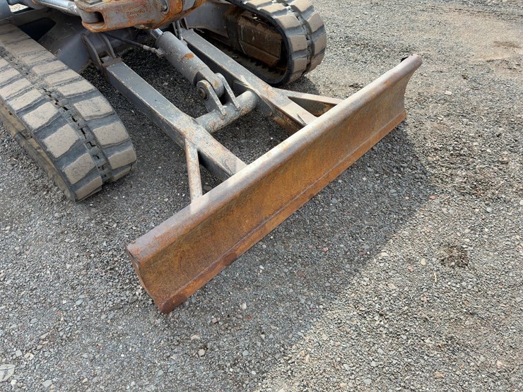 2004-volvo-ec35-image-17