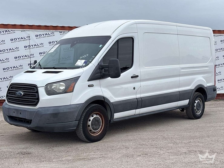 2017-ford-transit-image-1