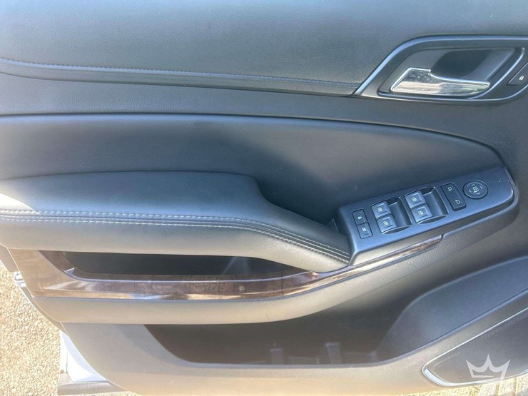 2018-chevrolet-tahoe-image-6