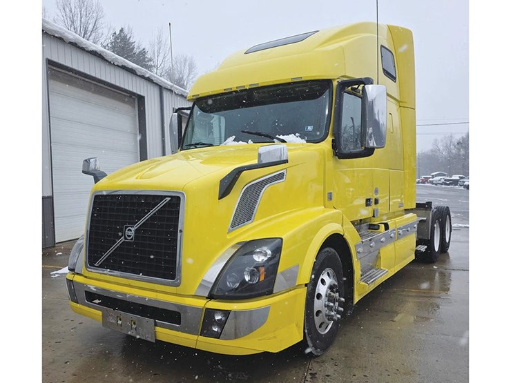 2018-volvo-vnl-670-image-2