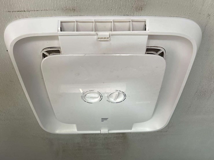 2012-ford-e450-image-26