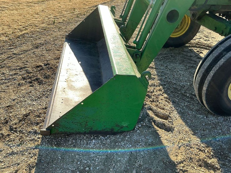 john-deere-148-image-11