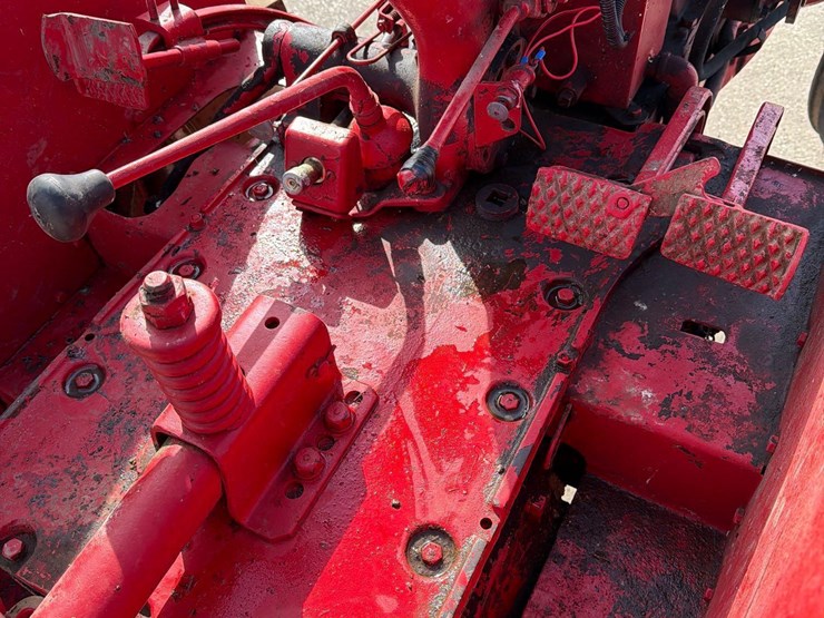 farmall-mccormick-w-6-standard-tractor-image-29