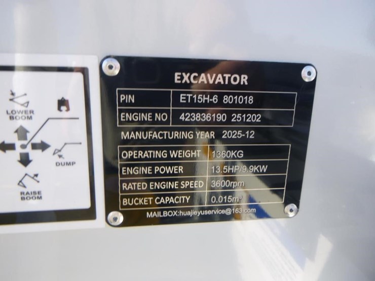 bttl-et15h-6-hydraulic-excavator-image-28