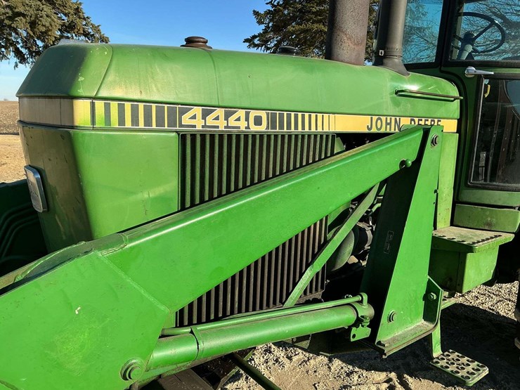 john-deere-148-image-3