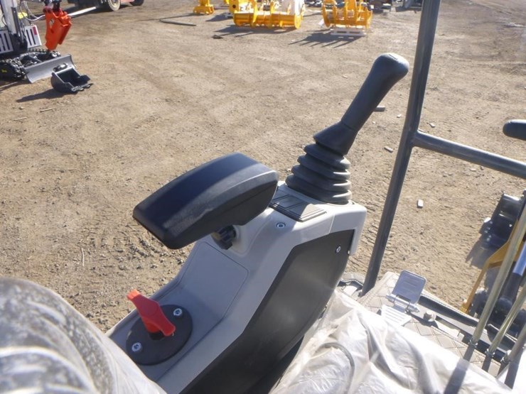 2025-sdlanch-sdle18p-hydraulic-excavator-image-21