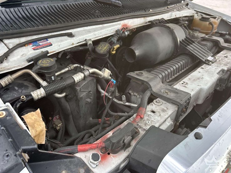 2015-ford-e350-image-9