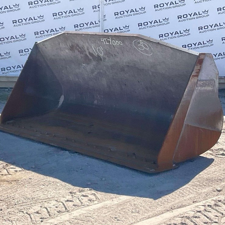 2015 Volvo 85160 4yd. Loader Bucket Attachment