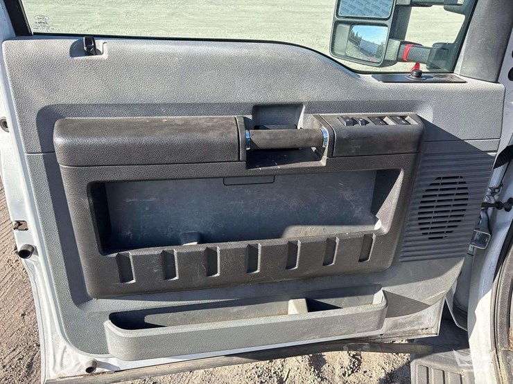 2015-ford-f450-image-17