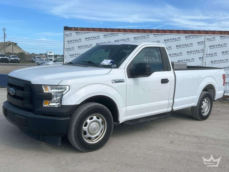 2017-ford-f150-image-1