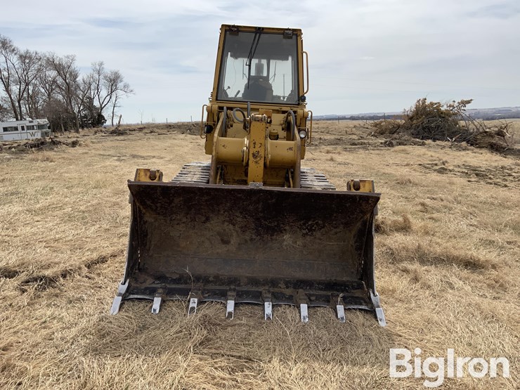 caterpillar-943-track-loader-image-2
