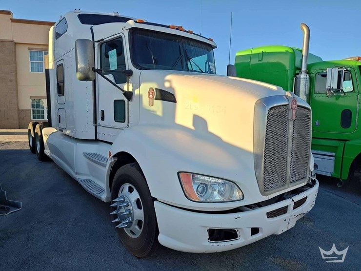 2012-kenworth-t660-image-2