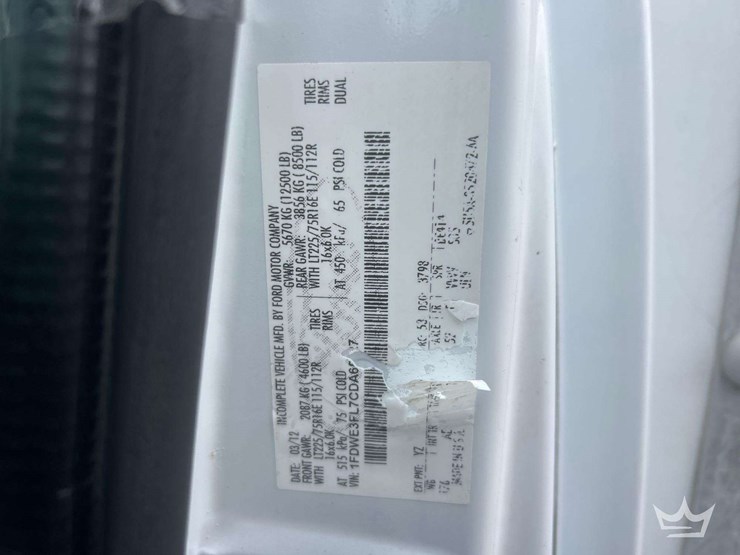 2012-ford-e350-image-5