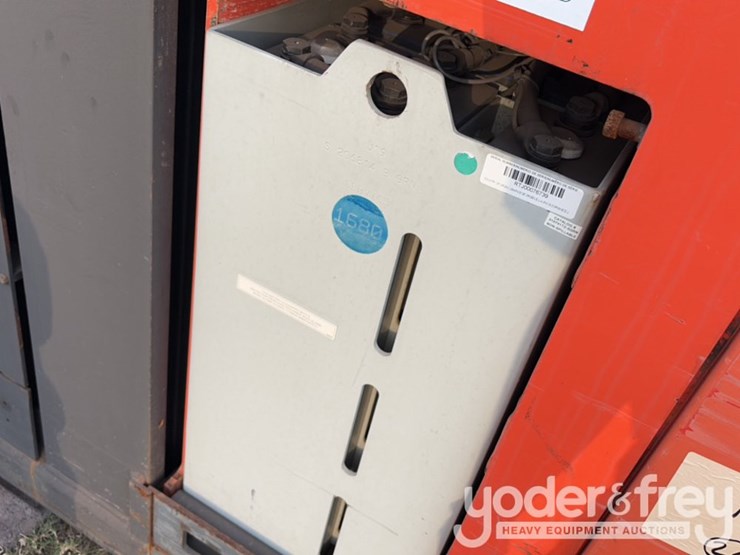 2017-toyota-6bpu15-image-14