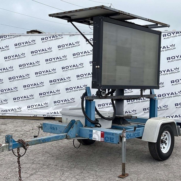 2015 SolarTech Silent Messenger Towable Solar Message Board