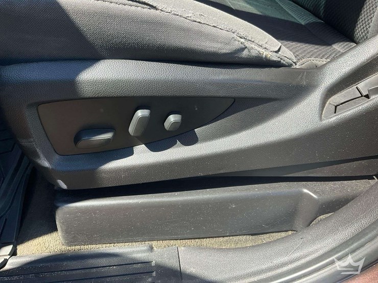 2016-chevrolet-silverado-1500-image-12