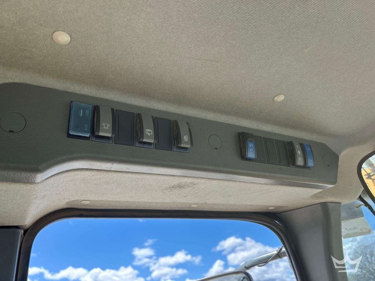 2014-hyundai-hl760-9a-image-20