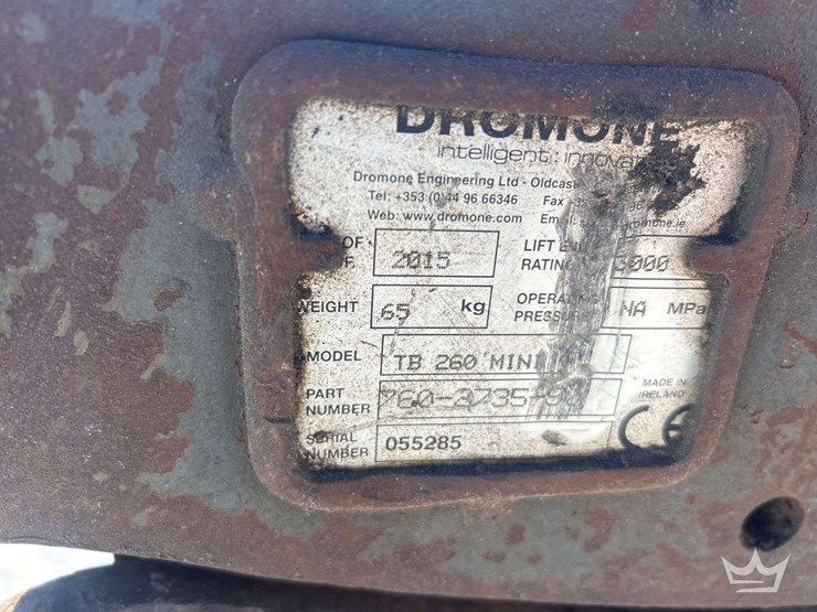 2014-takeuchi-tb260-image-17