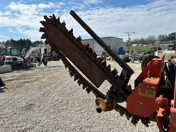 2015-ditch-witch-rt45-image-12