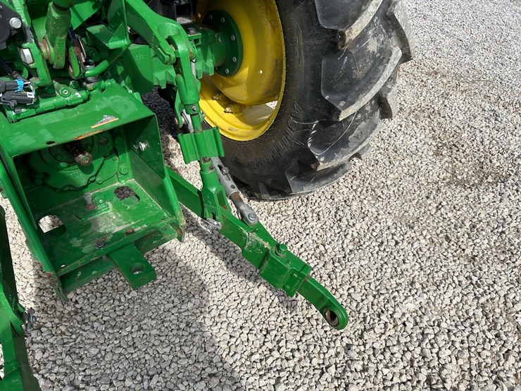 2021-john-deere-5055e-image-15