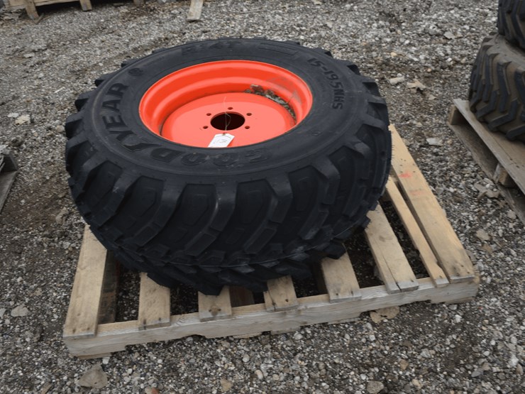 kubota-rim-&-tire-image-1