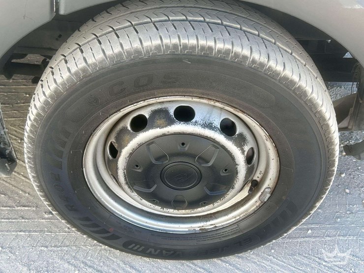 2016-ford-transit-image-22