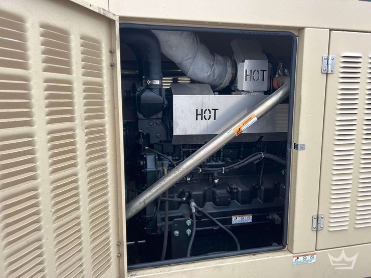 2006-generac-sd0150-187kva-t/a-towable-diesel-generator-image-8