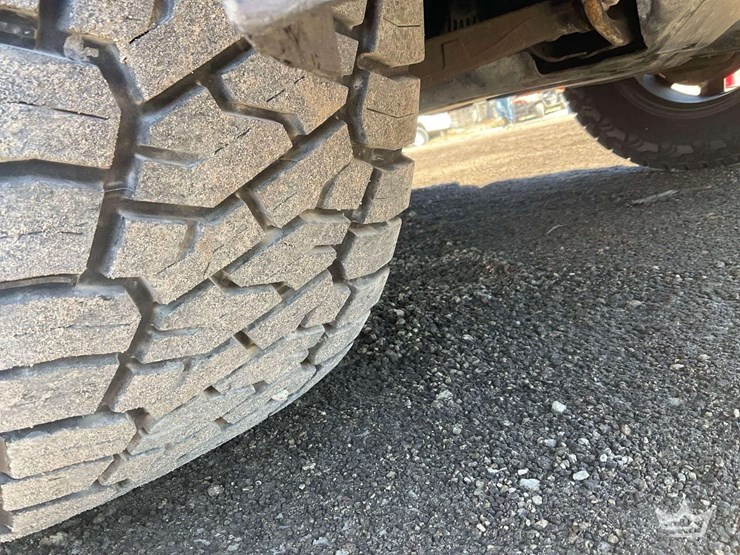 2016-chevrolet-silverado-1500-image-35