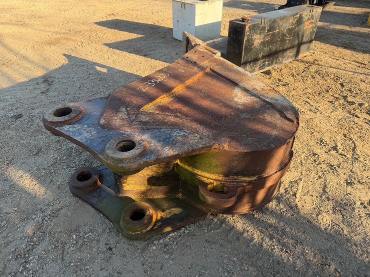 #8053-•-24in-digging-bucket-for-pc360-image-5