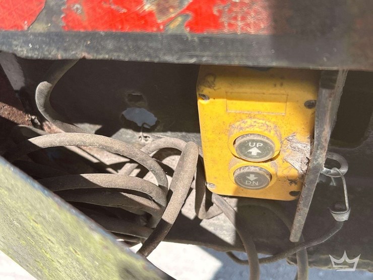 t/a-drop-deck-equipment-tailer-image-8