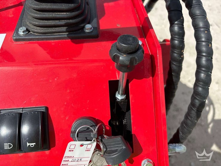 2025-ht360w-mini-walk-behind-track-loader-skid-steer-image-25