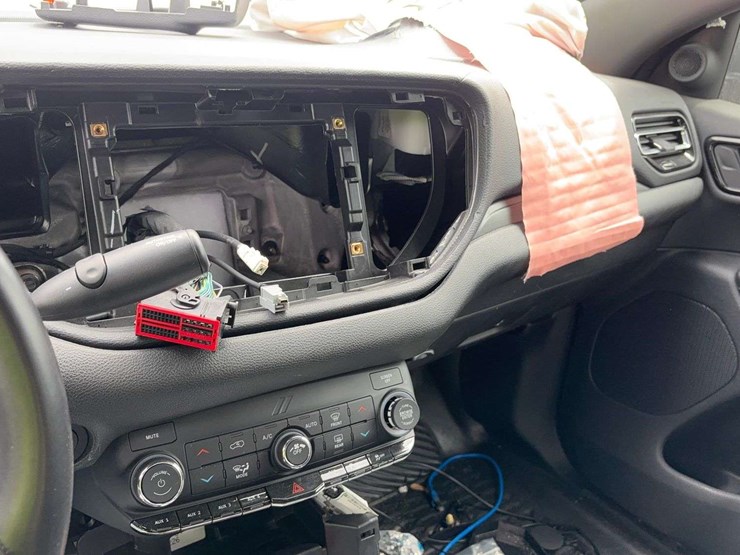 2023-dodge-durango-image-21