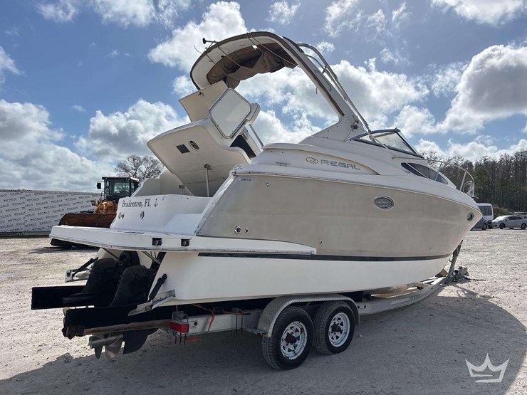 2007-30ft.-regal-30-express-cruiser-boat-with-2010-vantage-t/a-33-ft.-trailer-image-3