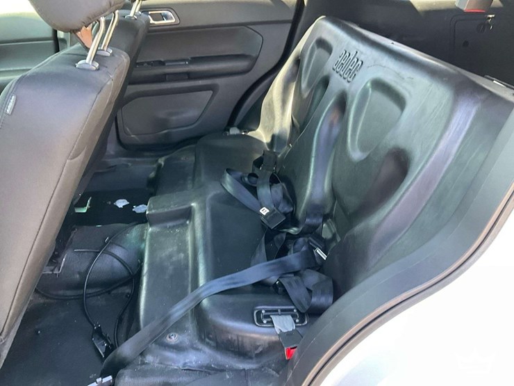 2015-ford-explorer-image-20