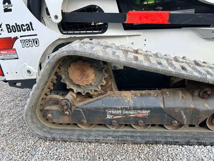 2022-bobcat-t870-image-13