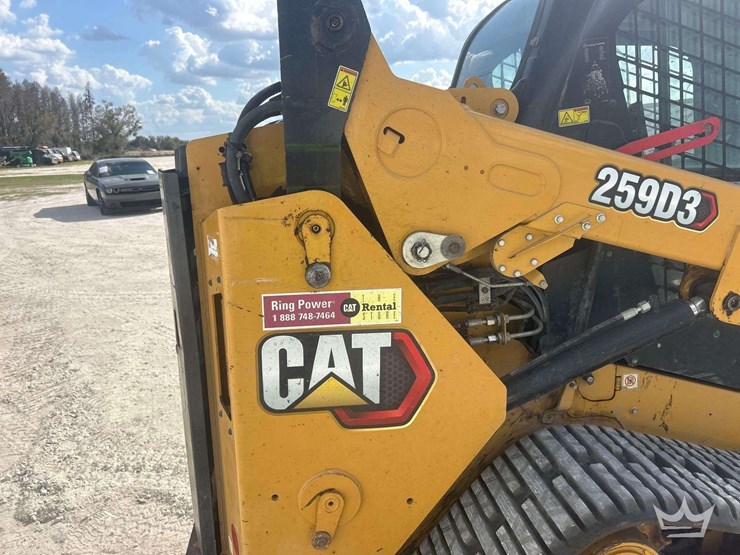 2021-caterpillar-259d3-image-18
