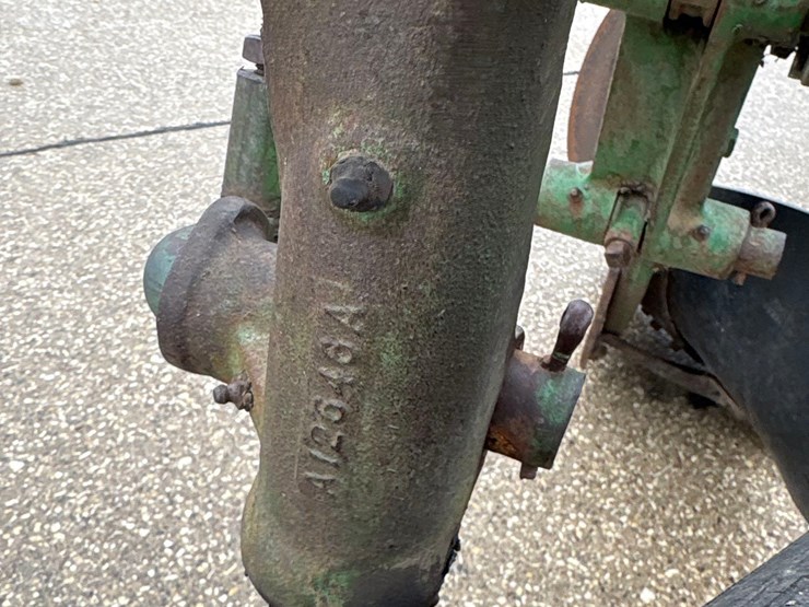 john-deere-4-bottom-plow-image-11
