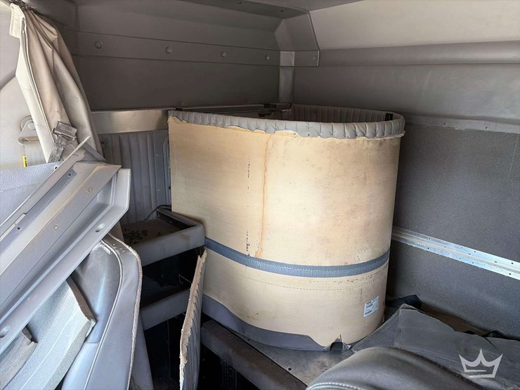 2018-kenworth-t800-image-18