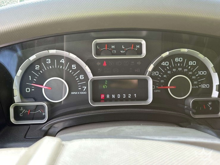 2014-ford-expedition-image-14