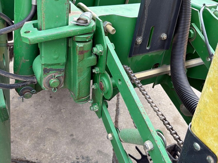 john-deere-7200-image-50