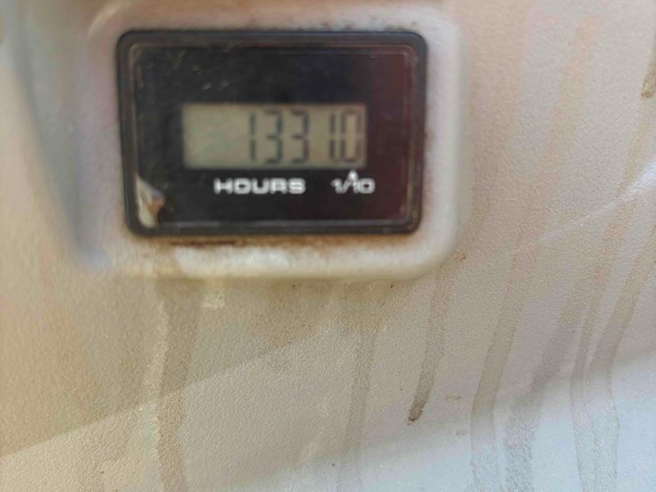 2023-kobelco-sk210-lc-11-image-14