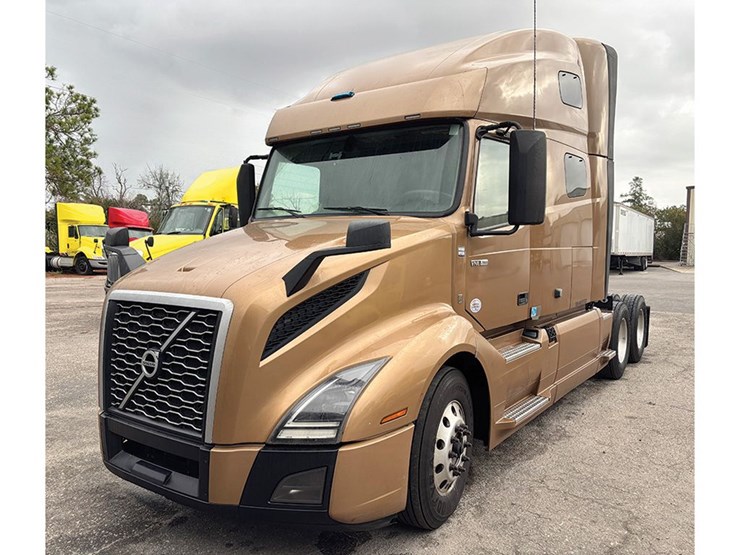 2022-volvo-vnl-760-image-1