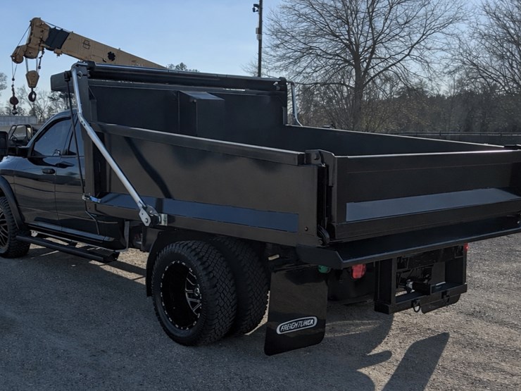 2014-dodge-ram-3500-image-5